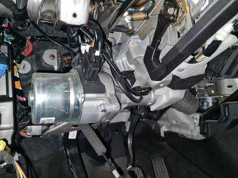 Foto 2ª: Columna Dirección Mazda 3 2.0 SKYACTIV-G M HYBRID HATCHBACK 122CV 90KW [PEXN] (2020)