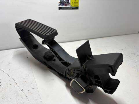 Pedal Acelerador Mercedes Clase CLK 200 G BM 209) COUPE