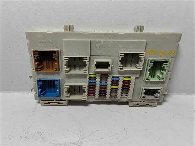 Caja Reles Fusibles Volvo V40 KINETIC 1 DIESEL CAT 114CV