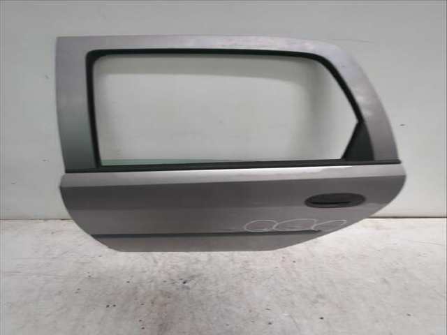 Puerta Trasera Izquierda Opel Meriva 1.4 16V TWINPORT E75) 90CV