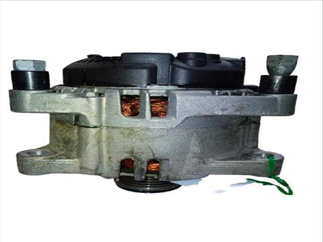 Foto 2ª: Alternador Peugeot 208 1.4 HDI (2012)