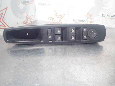 Botonera Elevalunas Renault Megane LIFE BERLINA 116CV 85KW III BERLINA 5 P