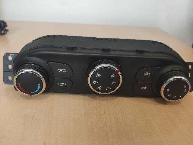 Climatizador Kia Ceed 1.4 G 3P