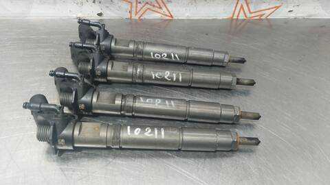 Foto 1ª: Inyectores Mercedes Vito 109 CDI LARGO 639.603) 95CV 70KW [646980] (2007)