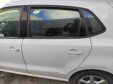 Puerta Trasera Izquierda Volkswagen Polo CFWA