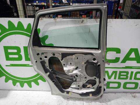Foto 3ª: Puerta Trasera Izquierda Ford Focus TREND 101CV [FFDA] (1998)