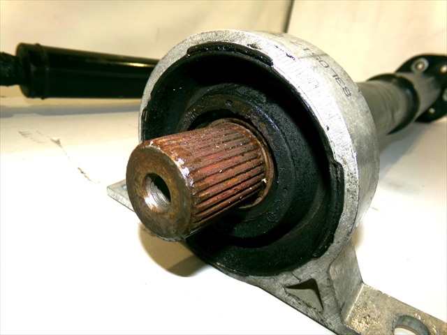 Foto 2ª: Transmision Central Bmw Serie 5 525 2.5 D E60 2004-2010 [256D2] (2005)