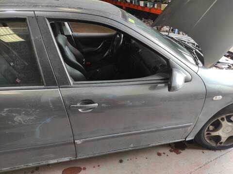 Foto 1ª: Puerta Delantera Derecha Seat Toledo ASV (2003)