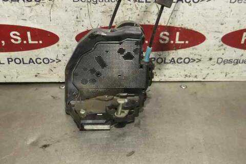 Cerradura Puerta Trasera Derecha Toyota Rav4 EXECUTIVE 177CV 130KW
