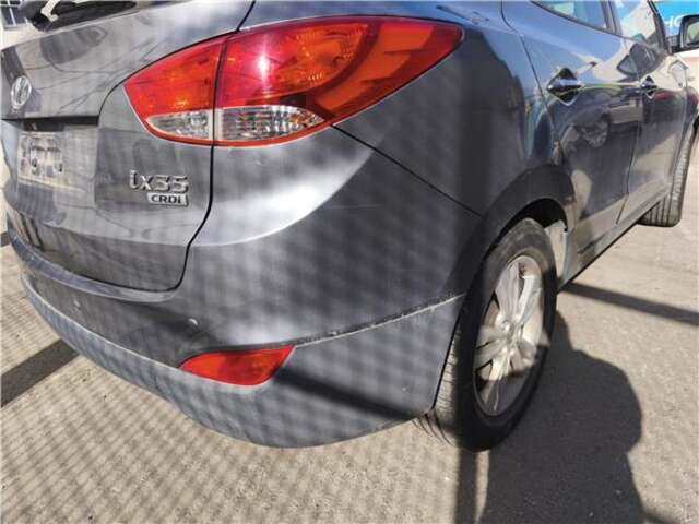 Foto 2ª: Paragolpes Trasero Hyundai ix35 1.7 COMFORT 2WD [1.7 LTR. - 85 KW CRDI CAT] [D4FD]