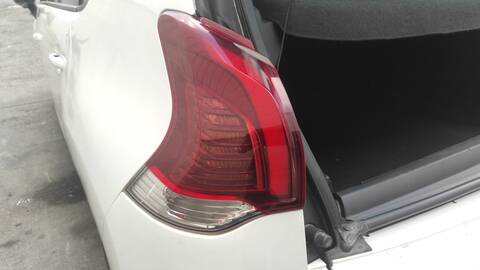 Piloto Trasero Izquierdo Peugeot 3008 HNY
