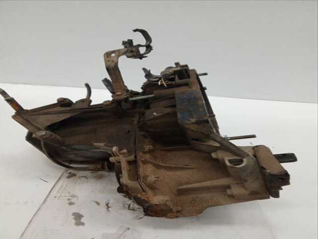 Foto 2ª: Caja Cambios Renault Clio 1.5 DCI B/CB08) 82CV 60KW [K9K 702] (2004)