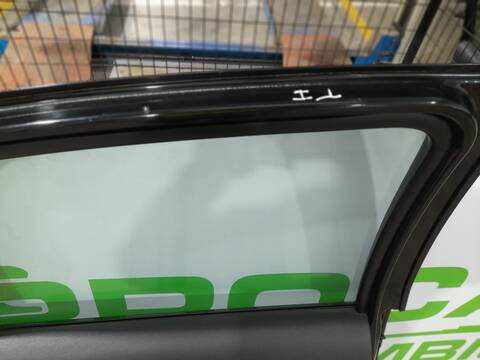 Foto 3ª: Puerta Trasera Izquierda Citroen C3 1.4 HDI 68CV 50KW [8HZ (DV4TD)] (2006)