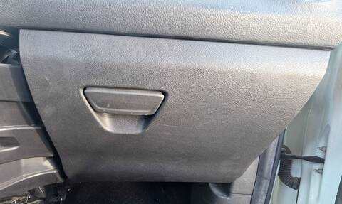Guantera Ford Tourneo TREND 101CV 74KW