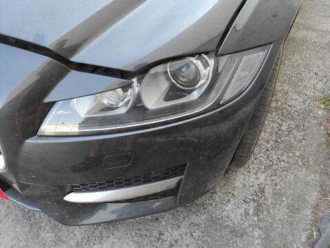 Faro Izquierdo Jaguar XF 204DTH