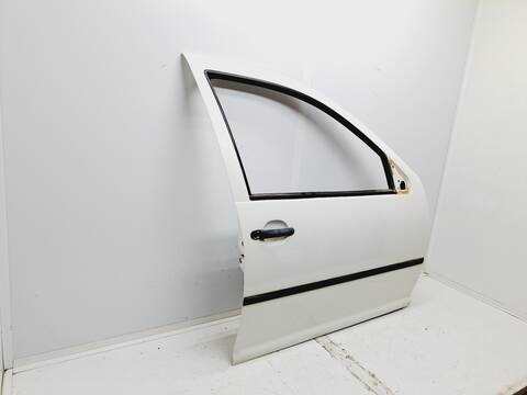 Foto 4ª: Puerta Delantera Derecha Volkswagen Golf BASICO BERLINA 75CV 55KW [AXP] (2001)