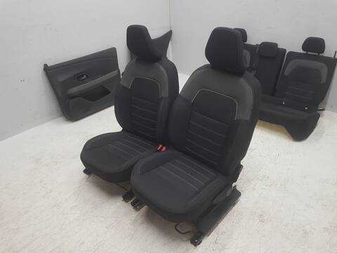 Foto 3ª: Juego Asientos Completos Dacia Sandero COMFORT 113CV 83KW (2022)