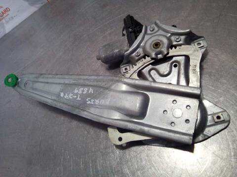 Foto 3ª: Elevalunas Manual Trasero Izquierdo Toyota Auris LUNA 90CV 66KW [1NDTV] (2008)