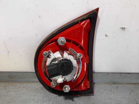 Foto 2ª: Piloto Trasero Izquierdo Volkswagen Golf HIGHLINE BERLINA 105CV 77KW [BLS] (2008)