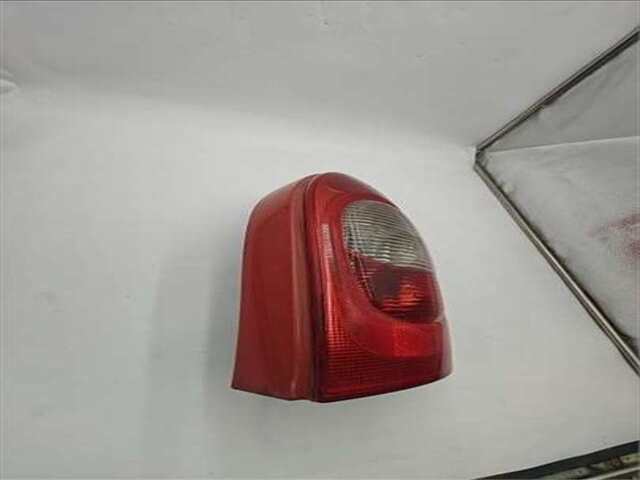 Foto 3ª: Piloto Trasero Derecho Citroen Xsara 2.0 HDI [2.0 LTR. - 66 KW HDI CAT (RHY - DW10TD)] [RHY / DW10TD]