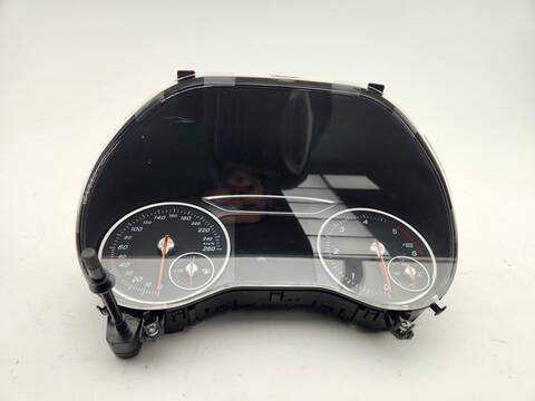 Foto 4ª: Cuadro de Instrumentos Mercedes Clase B 150 B 200 CDI 246.208) 136CV 100KW [651930] (2017)