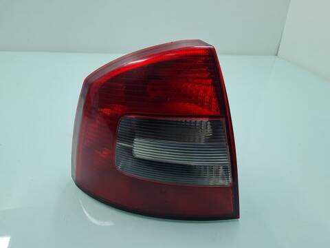 Piloto Trasero Izquierdo Skoda Octavia FAMILY BERLINA 110CV 81KW