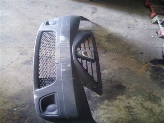 Foto 1ª: Paragolpes Delantero Dacia Logan BASICO 68CV 50KW [K9K K7] (2012)