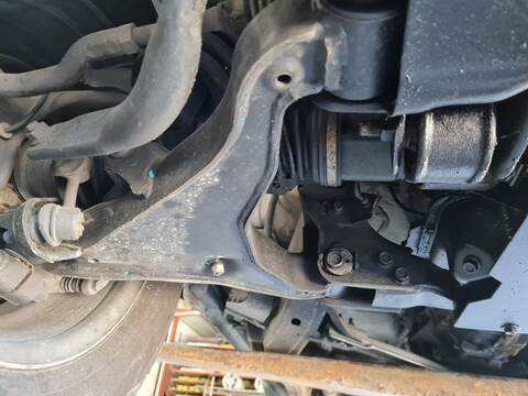 Foto 4ª: Brazo Suspension Delantero Derecho Nissan Pathfinder 2.5 DCI DIESEL CAT 171CV 126KW [YD25DDTI] (2005)