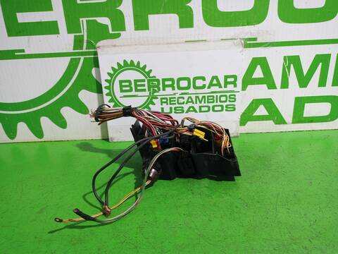 Caja Reles Fusibles Citroen Xsara 1.9 D SX BERLINA 68CV 50KW