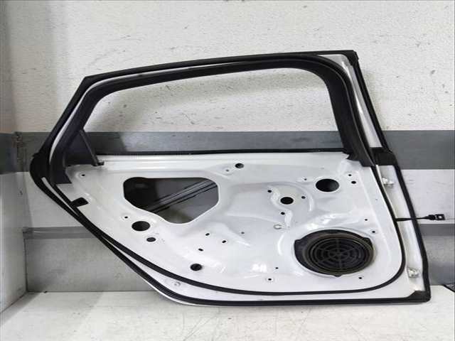 Foto 2ª: Puerta Trasera Izquierda Audi A6 177 CV 130KW [CGLC CGL] (2014)