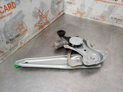 Elevalunas Manual Trasero Derecho Toyota Yaris HYBRID ACTIVE 101CV 74KW