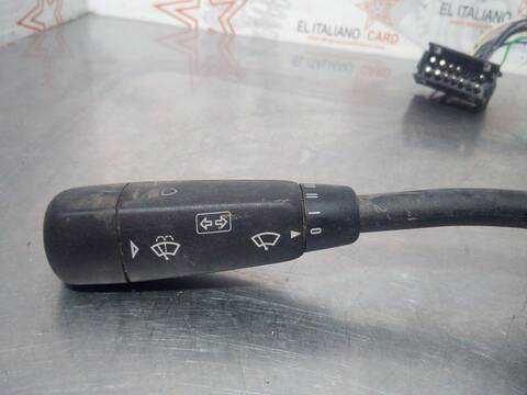 Foto 2ª: Mando Multifuncion Mercedes Clase C 160 180 202.018) BERLINA 122CV 90KW [G 111] (1993)