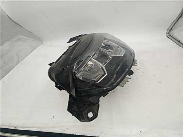 Foto 3ª: Faro Izquierdo Peugeot 2008 1.5 ALLURE [1.5 LTR. - 81 KW BLUE-HDI FAP] [YHS / DV5RCE]