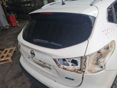 Foto 2ª: Portón Nissan Qashqai TEKNA 110CV 81KW [K9K646] (2015)
