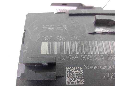 Foto 3ª: Centralita Puerta Delantera Izquierda Audi A3 1.6 TDI (2012)