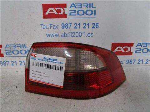 Piloto Trasero Derecho Renault Laguna 2.2 DCI BG0F) 150CV 110KW