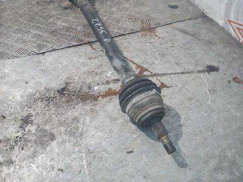 Foto 2ª: Transmision Delantera Derecha Volkswagen Bora TRENDLINE BERLINA 110CV 81KW [AHF] (2000)