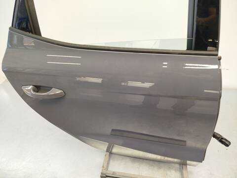 Foto 4ª: Puerta Trasera Derecha Seat Ibiza 1.0 TSI 116CV 85KW [DUSA] (2025)