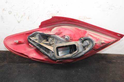 Foto 2ª: Piloto Trasero Derecho Peugeot 207 CONFORT 90CV 66KW (2007)