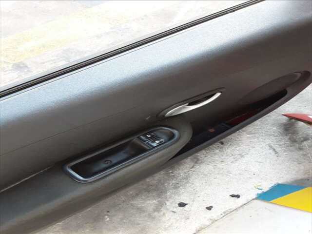 Foto 3ª: Puerta Delantera Izquierda Renault Clio 1.5 DCI65CV 0CV [K9K 768] (2009)