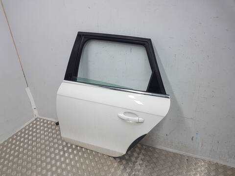 Foto 2ª: Puerta Trasera Izquierda Audi A4 2.0 TDI 105KW) (2012)