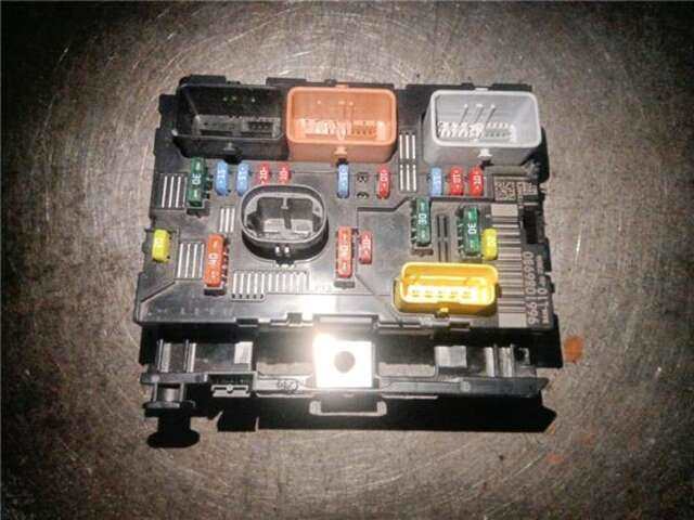Caja Reles Fusibles Peugeot 207 1.4