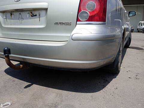 Foto 4ª: Paragolpes Trasero Toyota Avensis 1.8 SOL 129CV 95KW [1ZZFE] (2007)