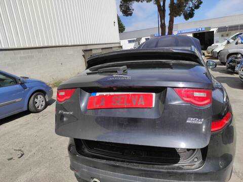 Portón Jaguar F Pace 306DT