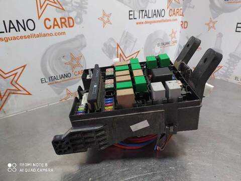 Foto 4ª: Caja Reles Fusibles Kia Sportage DRIVE 4X2 136CV 100KW [D4H4] (2014)
