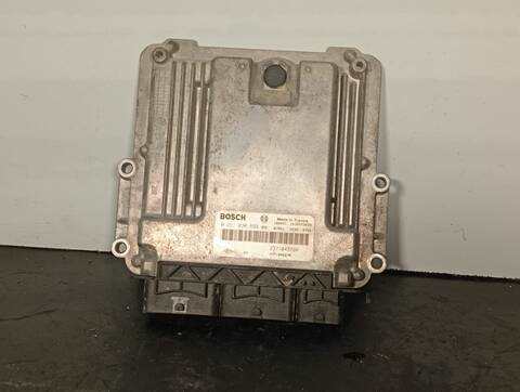 Foto 1ª: Centralita Motor ECU Renault Kangoo PROFESIONAL 1 DCI DIESEL FAP 90CV (2008)
