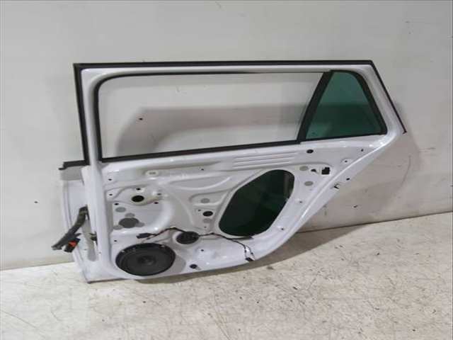 Foto 3ª: Puerta Trasera Derecha Skoda Fabia 1.0 TSI 95CV 70KW [CHZB,DKLD] (2021)