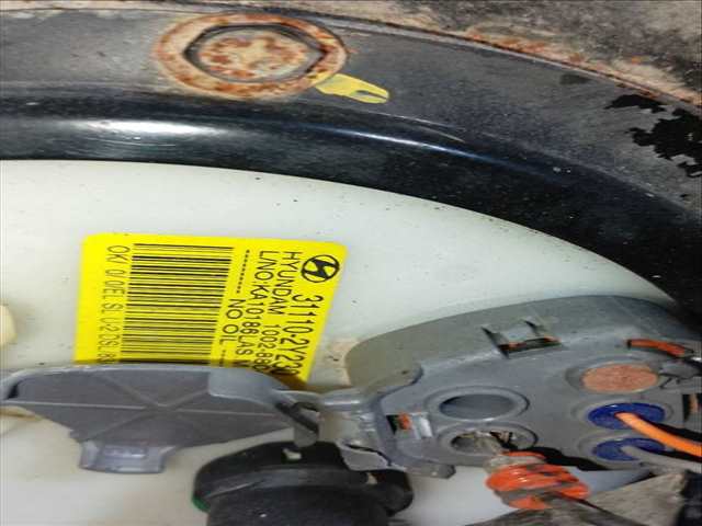 Foto 3ª: Deposito de Combustible Kia Sportage CONCEPT 4X2 116CV 85KW [D4FD] (2015)