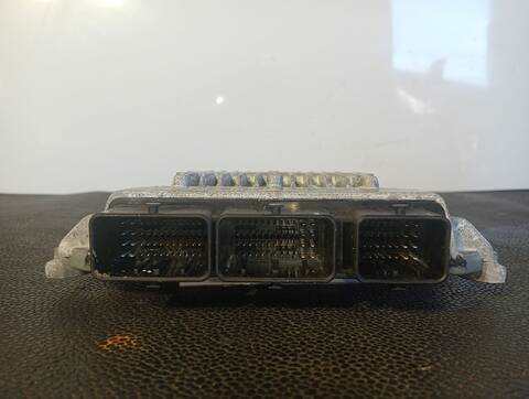 Foto 3ª: Centralita Motor ECU Citroen C5 2.0 16V EXCLUSIVE 136CV (2001)
