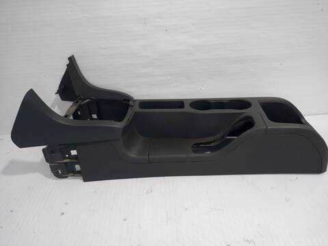 Foto 3ª: Consola Central Ford Focus TREND BERLINA 101CV 74KW [HWDA] (2006)